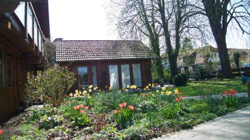 Worpswede House | Ferienhaus Kastaniengrün