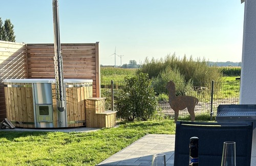 Dingden House | Ferienhaus Landblick Inklusive Hot Tub und Infrarotsauna