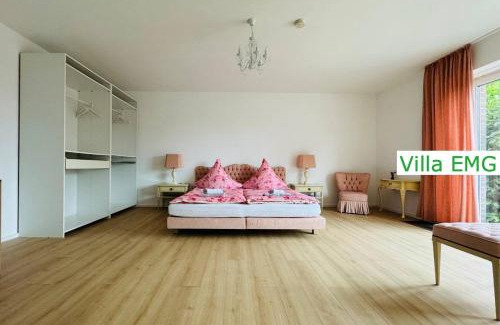 Toenisvorst Villa | Ferienhaus Landhaus EMG Kempen, in Alleinlage nahe Düsseldorf und Venlo