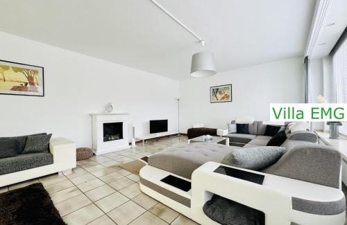 Toenisvorst Villa | Ferienhaus Landhaus EMG Kempen, in Alleinlage nahe Düsseldorf und Venlo