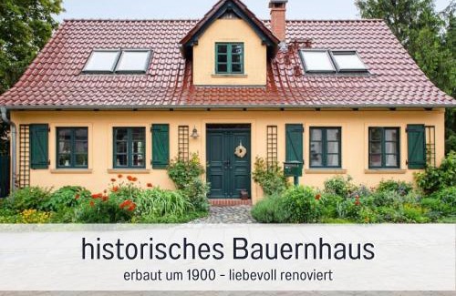Lebus House | Ferienhaus Lebuser Land für bis zu 4 Personen mit 1300 qm Garten und Privatsauna, grandiosen Blick über die Oder, sonntags late check out bis 18 Uhr inklusive