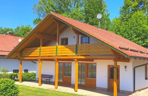 Renholding Apartment | Ferienhaus mit Balkon und Terrasse
