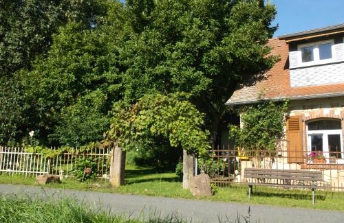 Frankisch-Crumbach Apartment | Ferienhaus mit Garten im Odenwald zu vermieten