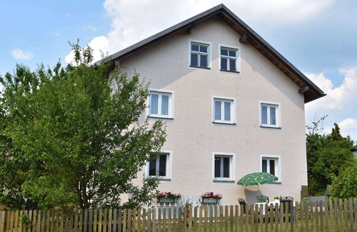 Tretting House | Ferienhaus mit Garten in Waldnähe