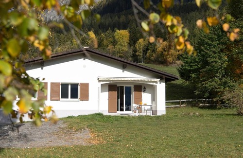 Lenz House | Ferienhaus mit Garten Tgease Schilendra-Lantsch-Lenz-Lenzerheide