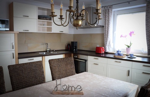 Mindelstetten Apartment | Ferienhaus mit Großem Garten
