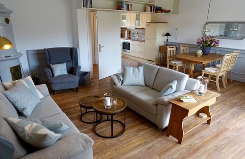 Alkersum House | Ferienhaus mit Herrlichem Marschblick und Sonnenuntergang