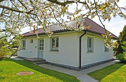 Thesenvitz Apartment | Ferienhaus mit Sauna u Terrasse im Zentrum von Rügen