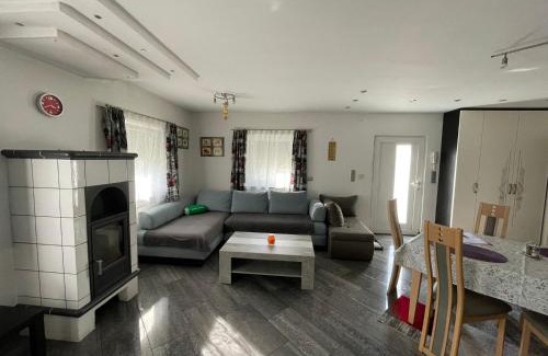 Wieting Apartment | Ferienhaus mit Terrasse und viel Ruhe