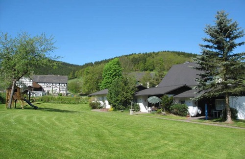 Elsoff Apartment | Ferienhaus Mittelhof 14 - Gemütliches Ferienhäuschen im Kreis Siegen-wittgenstein