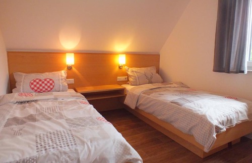Feriendorf Silbersee Apartment | Ferienhaus Moni mit 2 separaten Wohnungen am Silbersee