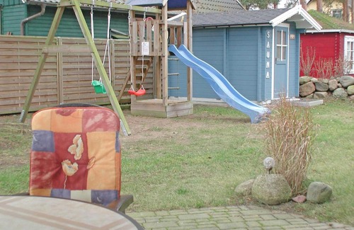 Ostseebad Baabe Apartment | Ferienhaus Morgenstern in Baabe mit Kamin und Garten