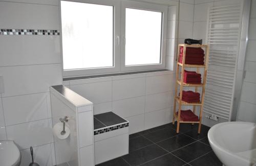 Roschbach Apartment | Ferienhaus Rauwolf mit 2 Ferienwohnungen