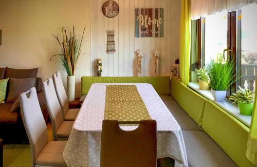 Kaltensundheim House | Ferienhaus Rhönblick, Kaltensundheim, cleaning included