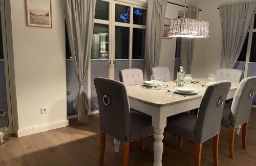 Kellenhusen House | Ferienhaus Tage am Meer 3 SZ 3 Bäder, mit Dachterrasse by Unsere Urlaubszeit