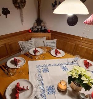 Dunkelsteinerwald House | Ferienhaus Ulli