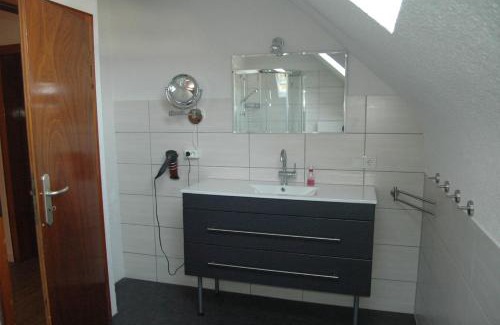 Mettlach Apartment | Ferienhaus-Vogelsfelsen