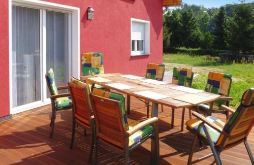 Selchow House | Ferienhaus Zum roten Adler in Storkow