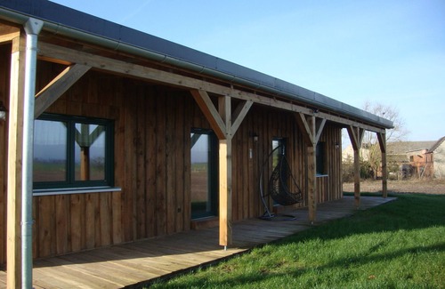 Bismark House | Ferienhaus "zur Trapperstation" in Dörflicher Natur mit Terrasse