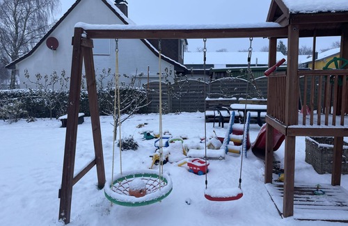 Wohlde House | Ferienhaus Zwischen Nord- und Ostsee Garten & Spielplatz mit 123 m²