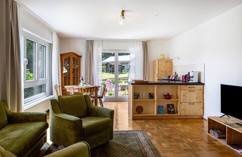 Radmuhl Apartment | Ferienhof im Salzbachtal – Grashüpfer Plus für bis zu sechs Personen