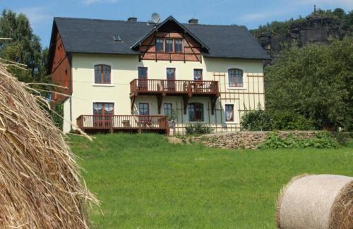 Halbestadt Apartment | Ferienhof Schönfelder