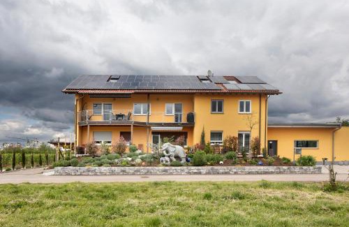 Sasbach am Kaiserstuhl Apartment | Ferienhof Schlössle