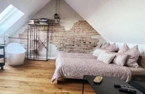 Dannenfels House | Ferienloft Ottos Werkstatt mit Saunafass