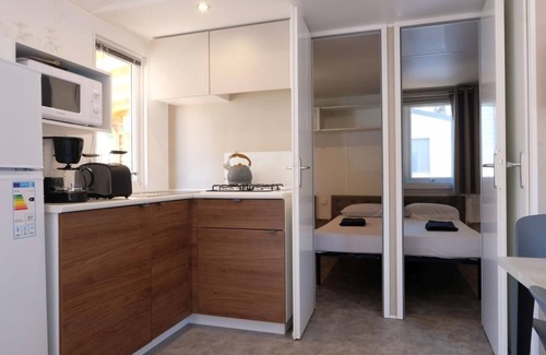 San Benedetto di Lugana House | Ferienpark Bella Italia Mobilhome Happy Premium Suite für 7 Personen