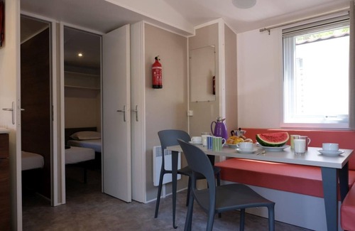 San Benedetto di Lugana House | Ferienpark Bella Italia Mobilhome Happy Premium Suite für 7 Personen