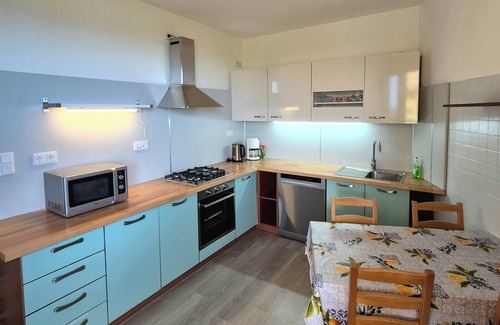 Iscra e Voes Condo | Ferienwohnung mit Meerblick-Strand La Caletta-S.Lucia