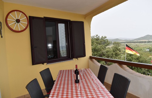 Iscra e Voes Condo | Ferienwohnung mit Meerblick-Strand La Caletta-S.Lucia