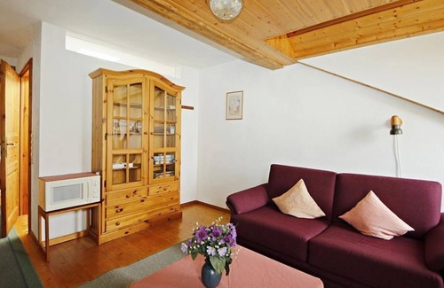 Oberemmel Apartment | Ferienweingut Willems-Willems - Apartment "Himmelblau" or "Kornspeicher"
