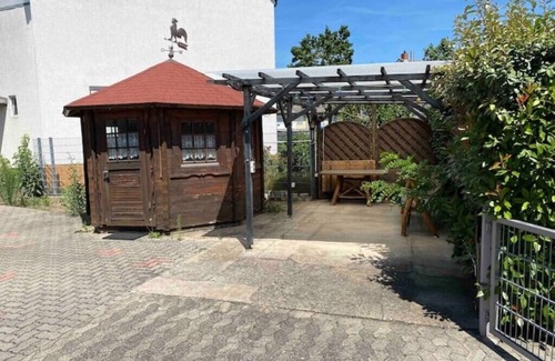 Oggersheim Apartment | Ferienwohnung Malin