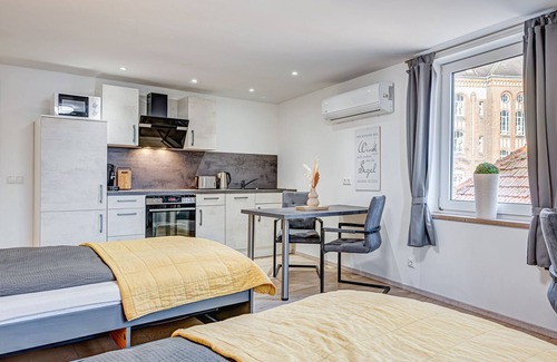 Mühlhausen Apartment | Ferienwohnung für 2 Pers., mit Eigener Küche & Bad. Wlan + Parkplatz Kostenlos