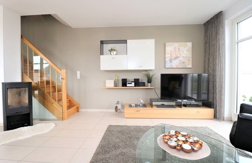 Althagen Apartment | Ferienwohnung mit Boddenblick und 2 Balkonen Direkt am Ahrenshooper Hafen