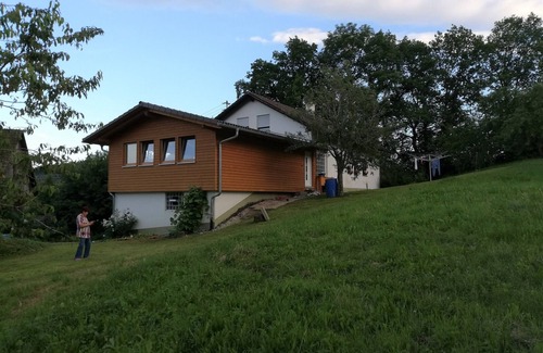 Uehlingen-Birkendorf Apartment | Ferienwohnung mit 80qm, 2 Schlafzimmer , Max. 4 Personen