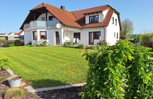 Wolframs-Eschenbach Apartment | Ferienwohnung mit 95qm und Sonnigem Balkon