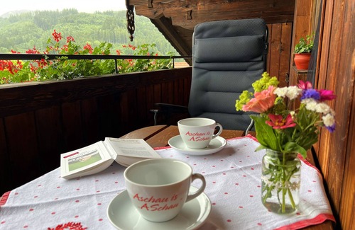 Aschau im Chiemgau Apartment | Ferienwohnung 68 qm mit zwei Schlafzimmern und großem Balkon°