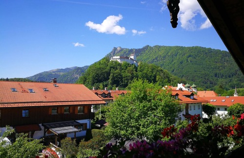 Hohenaschau im Chiemgau Apartment | Ferienwohnung II° "Bergstüberl" mit extra Schlafzimmer und Balkon, 60 qm