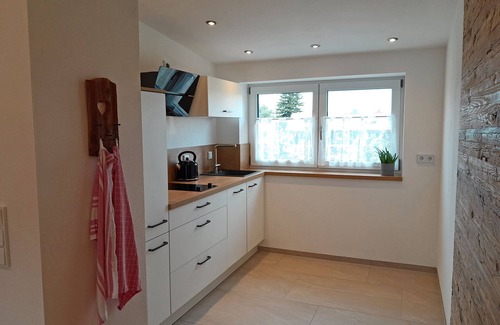 Aschau im Chiemgau Apartment | Ferienwohnung Bergblick Loft, 57 qm mit Separatem Schlafzimmer und West-balkon