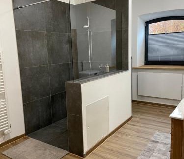 Steindamm Apartment | Ferienwohnung 1 am Herrenhaus Ahrensbök
