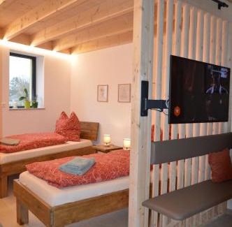 Singen Apartment | Ferienwohnung, 1-Zimmer, 1-3 Personen, 31 qm, mit Balkon, in ruhige Lage, direkt an der Aach