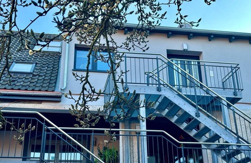 Bad Konigshofen Apartment | Ferienwohnung 2 mit Zwei Einzelbetten und Schlafcouch