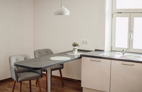 Graefenberg Apartment | Ferienwohnung 2 - Frau Kunni - Café und Ferienwohnung