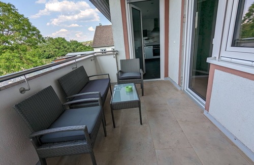 Ringsheim Apartment | Ferienwohnung 2.og - 70 qm - mit Garten - Dirket am Bahnhof