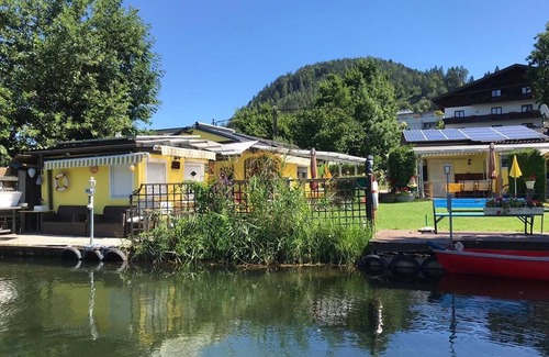 Landskron Apartment | Ferienwohnung 3 - Gartenseitig - Ferienwohnungen Schiller