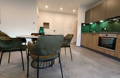 Bad Endorf Apartment | Ferienwohnung, 49 qm, Erdgeschoss, 1 Separates Schlafzimmer