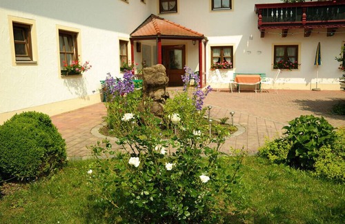 Bad Birnbach Apartment | Ferienwohnung 50qm | schöne, geräumige Wohnung mit Balkon