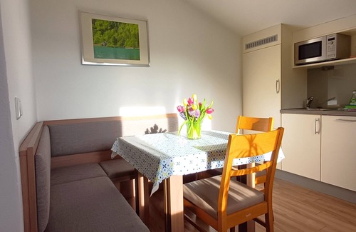 Aufham Apartment | Ferienwohnung 6 "Untersberg", Nichtraucher, 2 Schlafzimmer, Sat-TV, 4 Sterne, max. 6 Personen